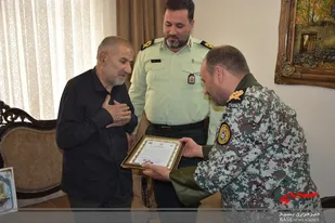 دیدار فرماندهان نظامی استان مرکزی با خانواده معظم شهید مرادی