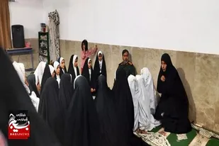 دیدار فرمانده ناحیه مقاومت بسیج سپاه شهرستان هامون با حلقات صالحین حوزه فاطمه زهرا (س) به مناسبت دهه فجر
