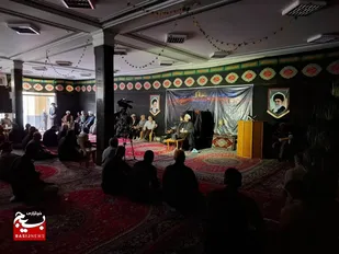 مراسم عزاداری دهه آخر صفر در دفتر امام جمعه شهرستان بروجرد+عکس