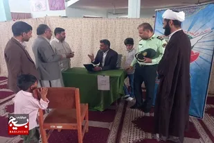 برپایی میزخدمت جهادی به مناسبت سالروزتأسیس بنیادشهید