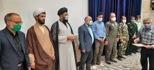 تجلیل از فرماندهان نظامی شهرستان و رزمندگان دفاع مقدس در نماز جمعه شهر آبیک