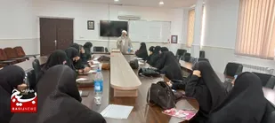 جلسه توجیهی راویان و فرماندهان پایگاه&zwnj;های حوزه حضرت فاطمه(س) قم