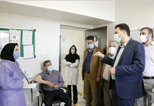 واکسیناسیون پدران و مادران معظم شهدای بالای ۷۰ سال شهرستان ری
