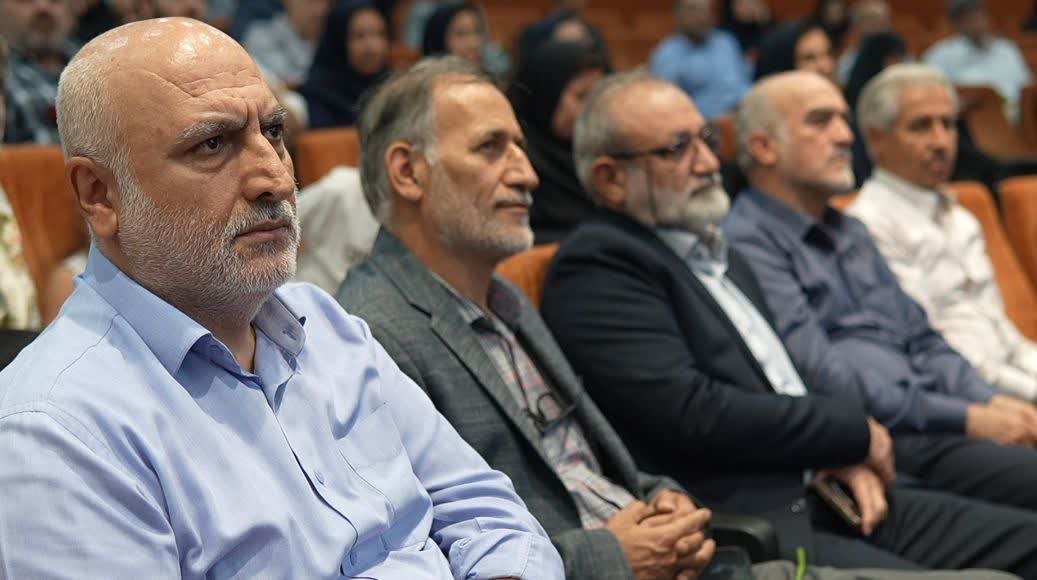 جامعه پزشکی در دفاع مقدس، کرونا و میدانهای خدمت، نقشآفرینی ماندگاری داشته است جامعه پزشکی در دفاع مقدس، کرونا و میدانهای خدمت، نقشآفرینی ماندگاری داشته است