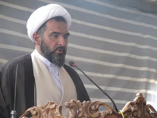 هرکس در انتخابات فتنه گری کند با مشت محکم مردم مواجه خواهد شد/هدف دشمن لنگ ماندن اقتصاد و نارضایتی مردم است