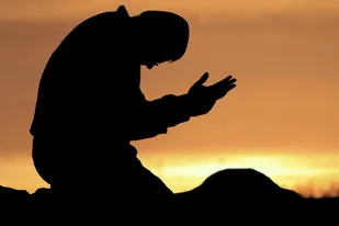 نماز زیباترین رخداد بشیریت است/ شکر گزار نعمت&zwnj;هایمان باشیم