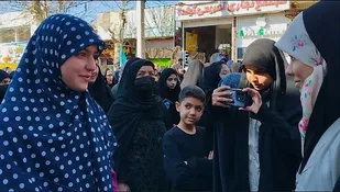 زنان و دختران یاسوج آمدند تا بگویند؟ + (فیلم)