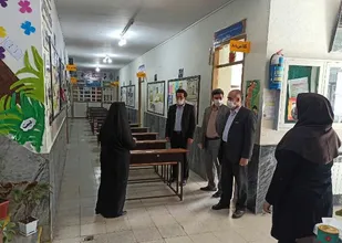 بازدید مسئولین از حوزه&zwnj;های امتحانی مدارس نهاوند به منظور رعایت پروتکل&zwnj;های بهداشتی