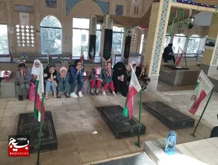 نوجوانان فیروزکوه  در قرار عاشقی با شهدا هم عهد شدند