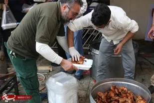 راه&zwnj;اندازی ۱۱۸ آشپزخانه در طرح اطعام مهدوی/ ۱.۵ میلیون پرس غذا بین نیازمندان توزیع می&zwnj;شود