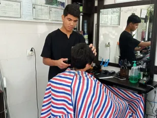 اجرای طرح استاد -شاگردی به همت گروه جهادی بسیج اصناف سمنان