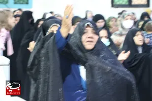 قرائت دعای توسل در بام ایران برای سلامتی رئیس جمهور و همراهان