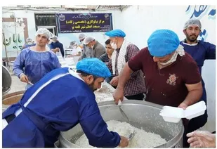 پخت و توزیع ۱۰ هزار پرس غذا به مناسبت عید غدیر در شهرقلعه نو