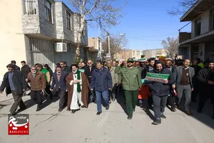راهپیمایی باشکوه مردم شهر سامن در یوم&zwnj;الله ۲۲بهمن