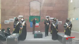 گلباران مزار شهدای گمنام باحضور دانش آموزان بسیجی حوزه شهید فهمیده 2 اراک