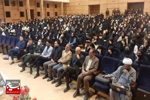 &nbsp;خداباوری و ولایت&zwnj;پذیری رمز موفقیت شهداست
