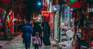 عادت شهروندان یزدی برای خریدهای شبانه باید تغییر کند
