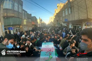 مراسم استقبال از دو شهید گمنام در قم برگزار شد