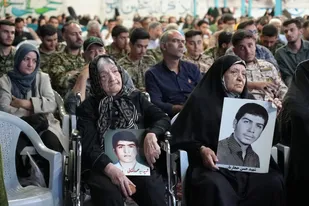 آئین مهمانی لاله ها