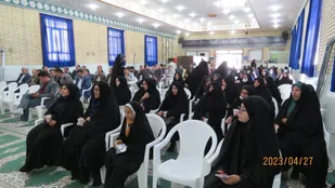 حوزه بسیج دانش آموزی از معلمان بسیجی و فرمانده واحد بسیج تجلیل کرد