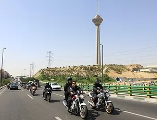 اعزام ۱۰۰ دستگاه موتور سنگین به حرم مطهر امام (ره)