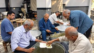 سفره مهربانی برای نیازمندان فریدونکنار