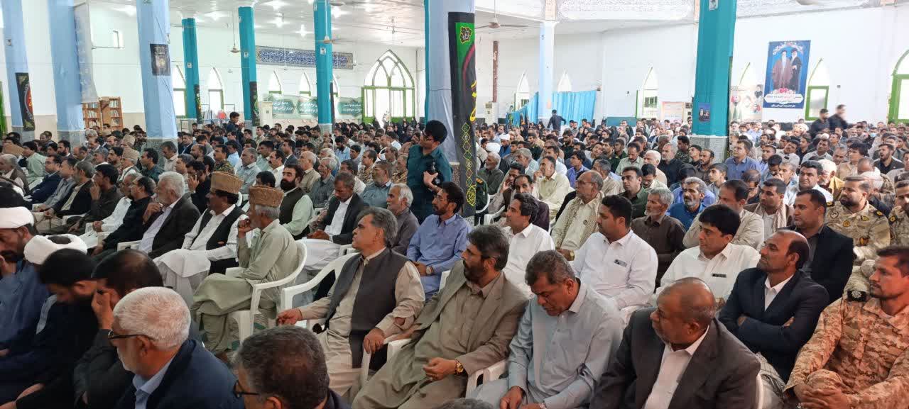 تکریم و معارفه فرمانده سپاه شهرستان ریگان برگزار شد؛ سرهنگ حکیم‌نیا سکان‌دار سپاه ریگان شد