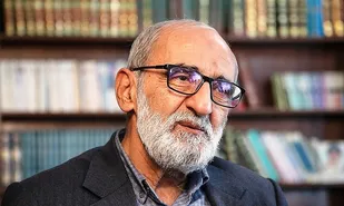 دشمن باهوش نیست شما بی&zwnj;هوشید!