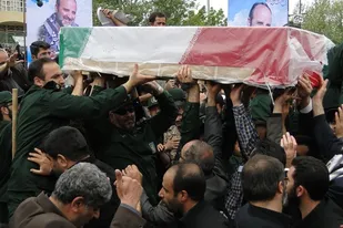 پیکر مطهر سردار شهید &laquo;شمسی&zwnj;پور&raquo; در گلزار شهدای همدان آرام گرفت