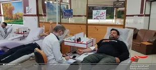 مومنانه بسیج با اهدای خون در هزار سنگر