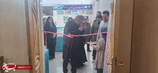 نمایشگاه نقش خاک  در مجتمع فرهنگی هنری شهید آوینی خرم&zwnj;آباد افتتاح شد.