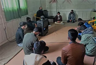 آموختن علم حضور در فضای مجازی ضروری است