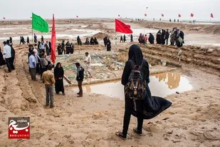چشم دشمن به بی حجاب کردن دختران سرزمینمان است