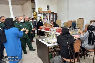 بازدید سردار مجیدی از کارگاه تولید ظروف شيشه&zwnj;ای در ملایر