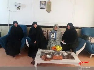 دیدار بسیجیان حوزه حضرت فاطمه(س) بهار با خانواده شهید&laquo;زارعی&raquo;