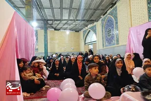 برگزاری جشن &laquo;صورتی&zwnj;های مقاومت&raquo; در رزن