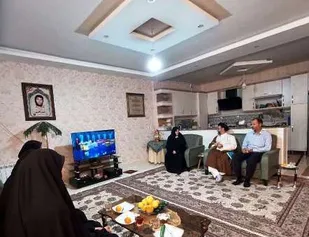 ارج نهادن به خانواده معظم شهدا وظیفه همه مردم و مسئولان