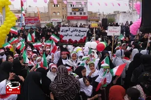 سرود سلام فرمانده در آستانه نیمه شعبان در کازرون طنین انداز شد