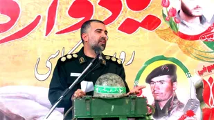 انقلاب اسلامی در اوج حرکت خودش است/مسئولین نوکر ملت اند