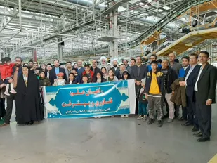 برگزاری اردوی راهیان علم، فناوری و پیشرفت در کارخانه ایران خودرو خراسان رضوی