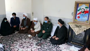 امروز در یک جنگ تمام عیار فرهنگی هستیم که خط مقدم این جبهه حوزه های علمیه هستند