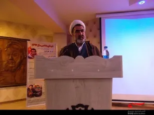 تلاش دشمن در جنگ رسانه ای ناکارآمد نشان دادن نظام است