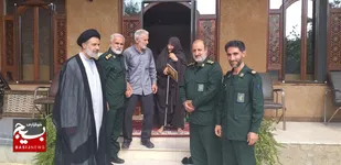 دیدار با خانواده شهدای روحانی در ساری + تصاویر