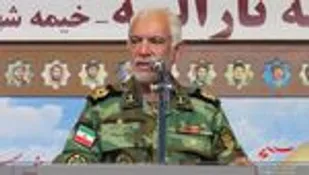 هراس دشمن از جوانانی است که شعار هیهات مناالذله سر می دهند