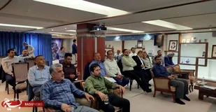 نشست &laquo;عهد ۱۴۰۵&raquo; با حضور بسیج علمی و مدیران هلدینگ پیشگامان برگزار شد / رضوی&zwnj;نژاد: دانشگاه باید محور شبکه&zwnj;سازی نخبگان برای حل مسائل کشور باشد