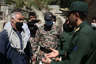 بازدید فرمانده سپاه البرز از مناطق محروم استان و روستای سیل&zwnj;زده کلها