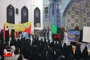 گفتگو و حضور صمیمانه مدیرکل آموزش و پرورش استان در بین دانش&zwnj;آموزان معتکف