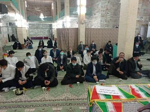 مراسم بزرگداشت دهه فجر در مسجد جامع محمود آباد میبد