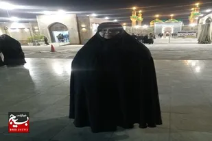 عشق وعلاقه به خدمت در حرم رضوی همه موانع را کم رنگ و محو می کند
