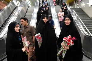 پایگاه عفاف و حجاب به متروی تهران رسید